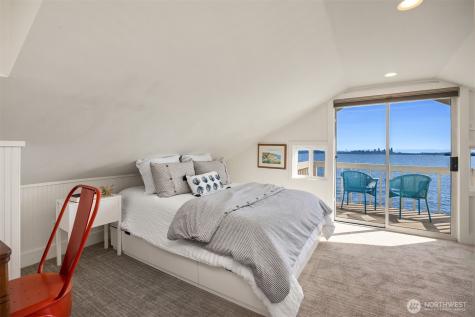 5430 Rockaway Beach Road NE Bainbridge Island WA 98110