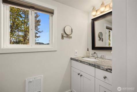 5430 Rockaway Beach Road NE Bainbridge Island WA 98110