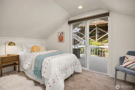5430 Rockaway Beach Road NE Bainbridge Island WA 98110