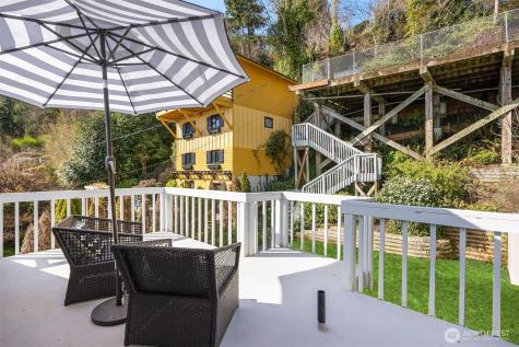 5430 Rockaway Beach Road NE Bainbridge Island WA 98110