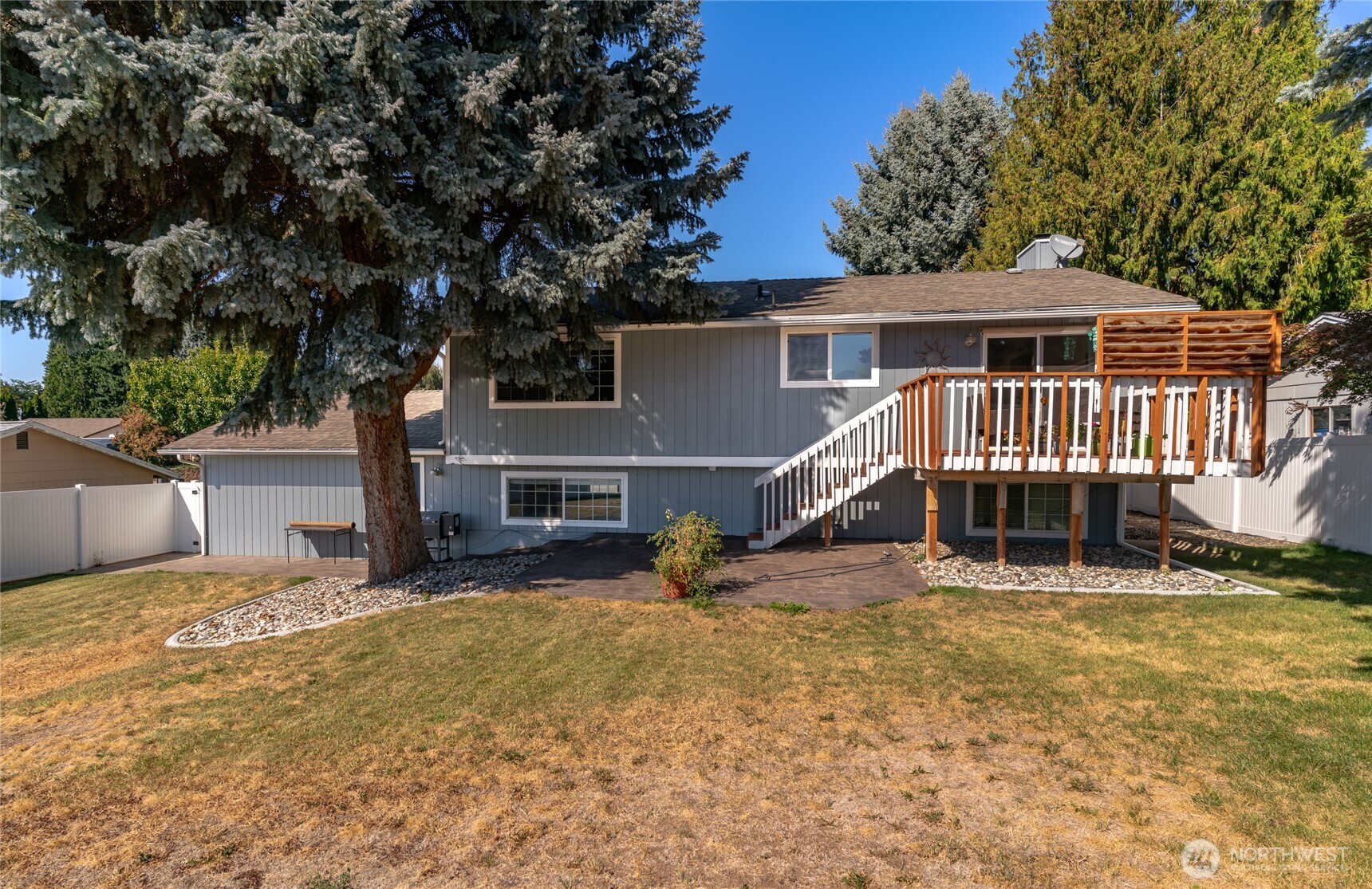 1312 Bel Air Drive East Wenatchee WA 98802