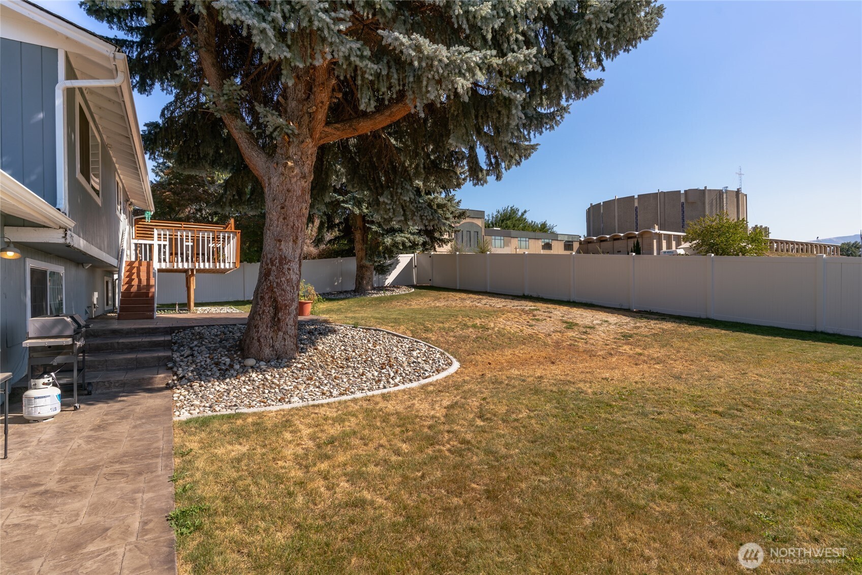 1312 Bel Air Drive East Wenatchee WA 98802