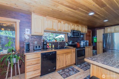 798 Barzee Road Colville WA 99114