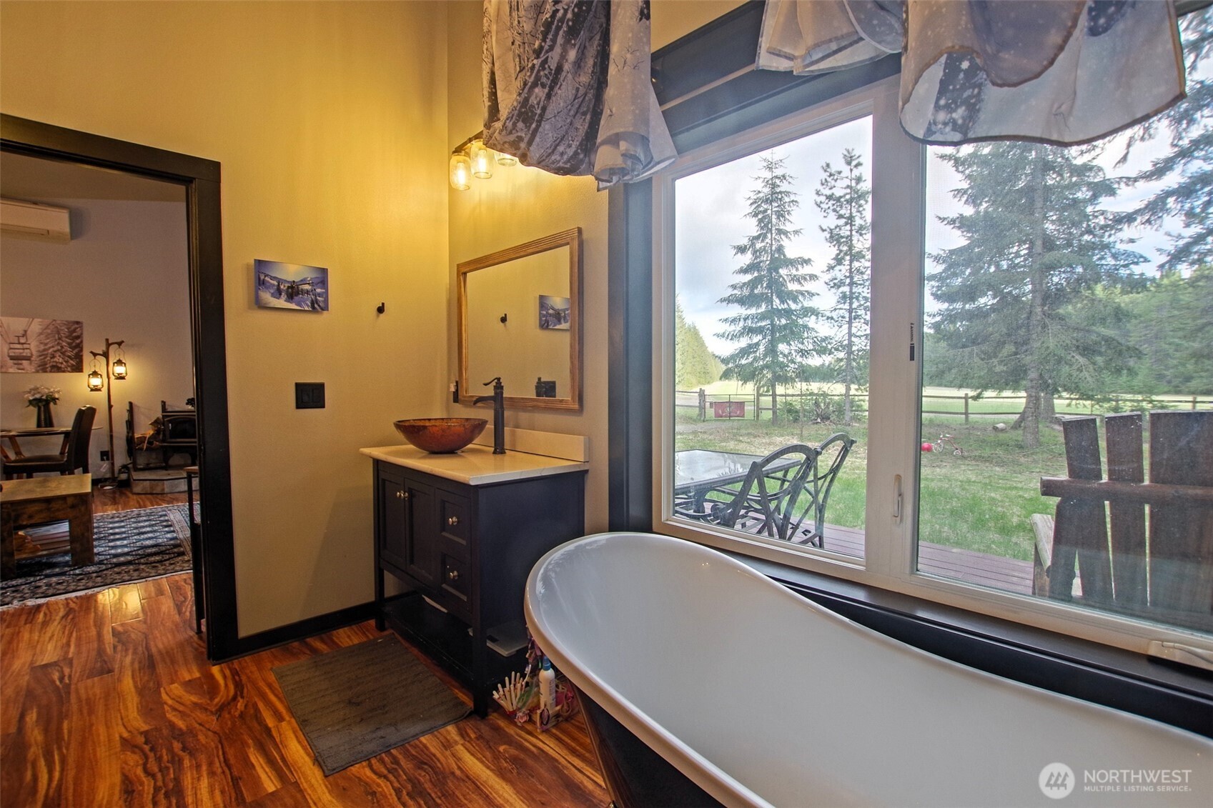 330 Silver Trail Lane Easton WA 98925