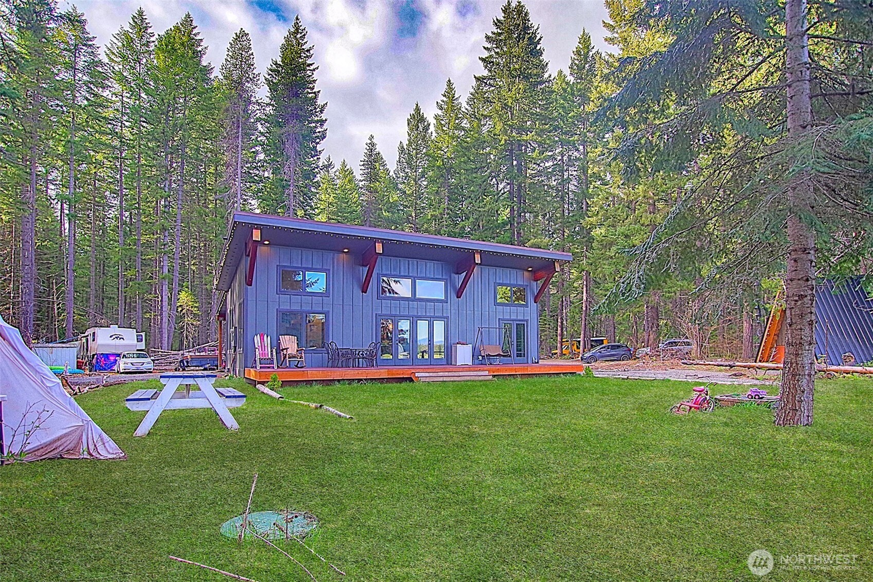 330 Silver Trail Lane Easton WA 98925
