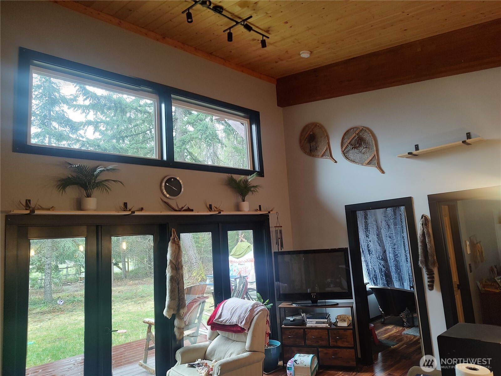 330 Silver Trail Lane Easton WA 98925