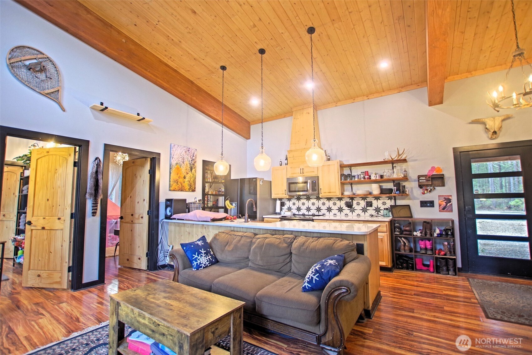 330 Silver Trail Lane Easton WA 98925