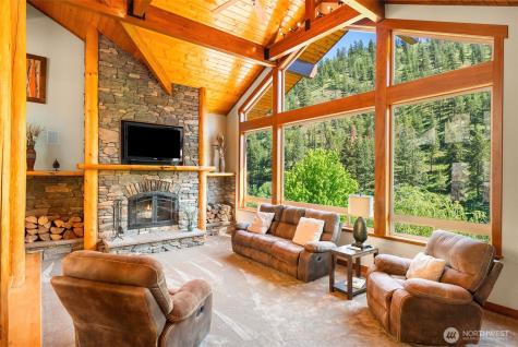 5230 Crum Canyon Road Entiat WA 98822