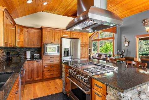 5230 Crum Canyon Road Entiat WA 98822