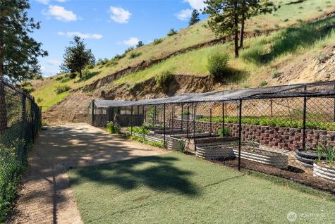 5230 Crum Canyon Road Entiat WA 98822
