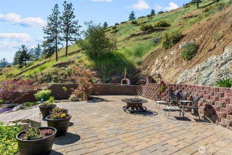 5230 Crum Canyon Road Entiat WA 98822