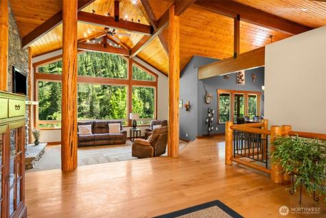 5230 Crum Canyon Road Entiat WA 98822
