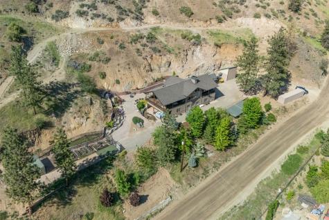 5230 Crum Canyon Road Entiat WA 98822