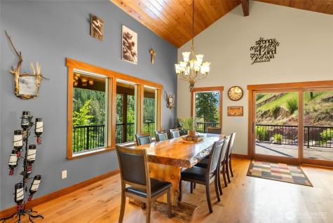 5230 Crum Canyon Road Entiat WA 98822
