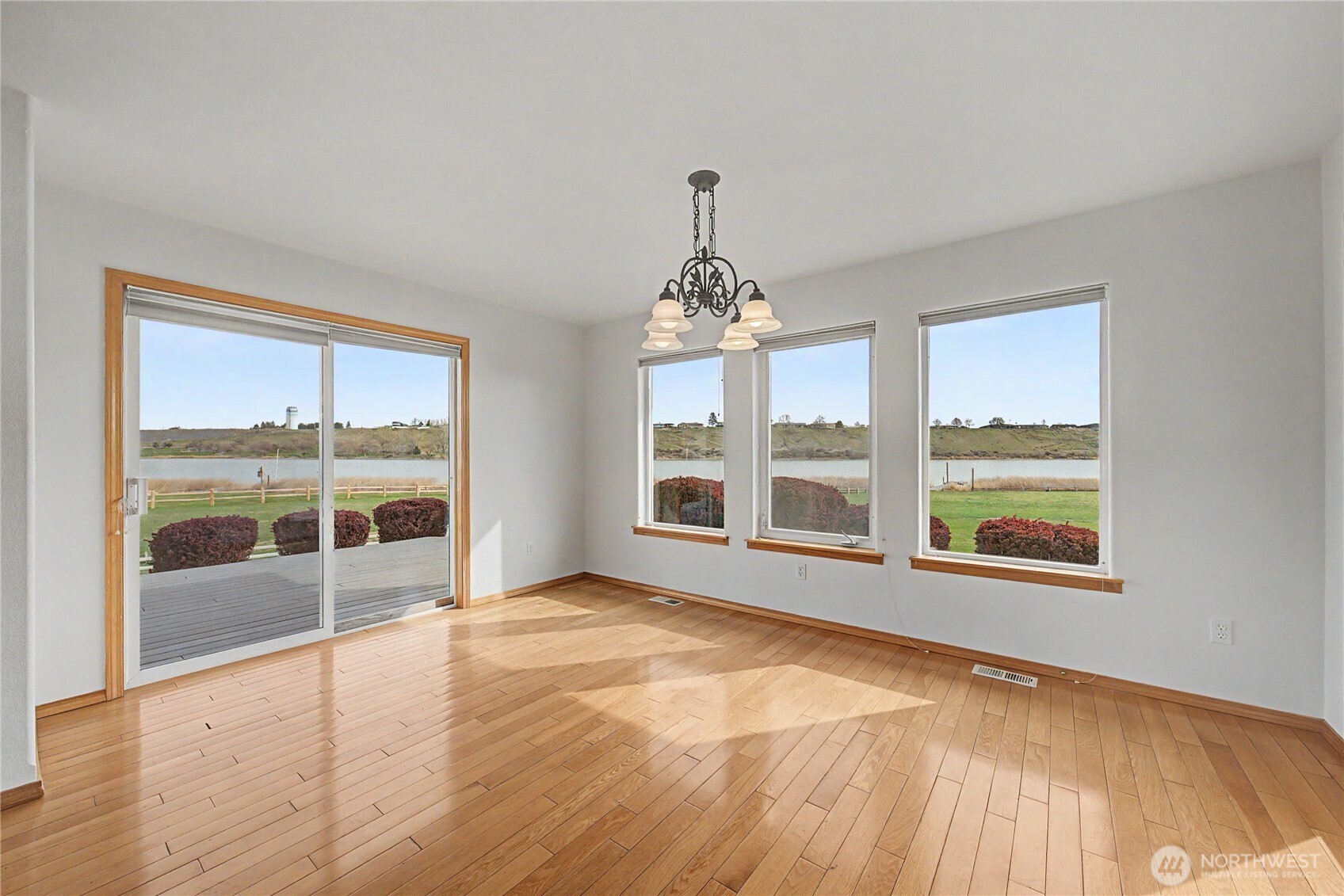 3103 NE Meadowlark Lane Moses Lake WA 98837