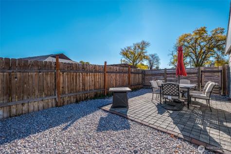 1127 Arlington Drive NE Moses Lake WA 98837