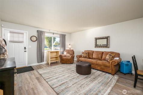 1127 Arlington Drive NE Moses Lake WA 98837