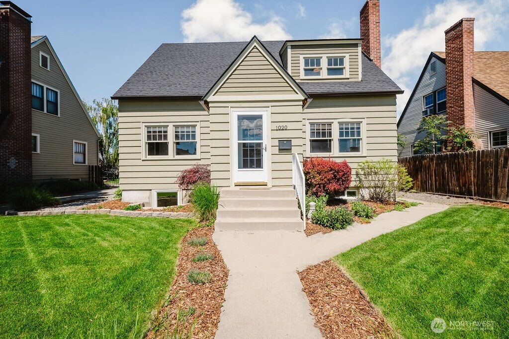 1020 Columbine Street Wenatchee WA 98801