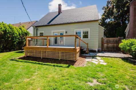 1020 Columbine Street Wenatchee WA 98801