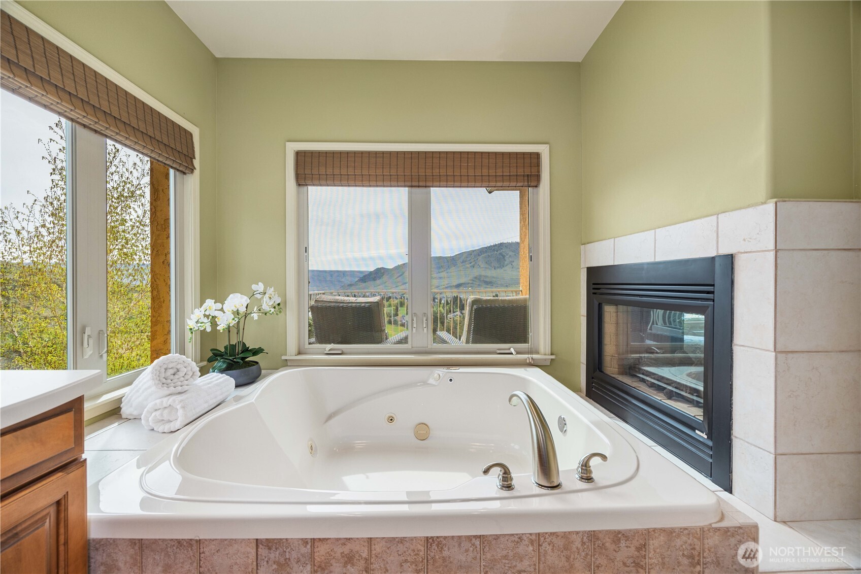 146 Long Drive Chelan WA 98816