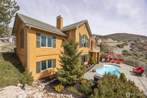 146 Long Drive Chelan WA 98816