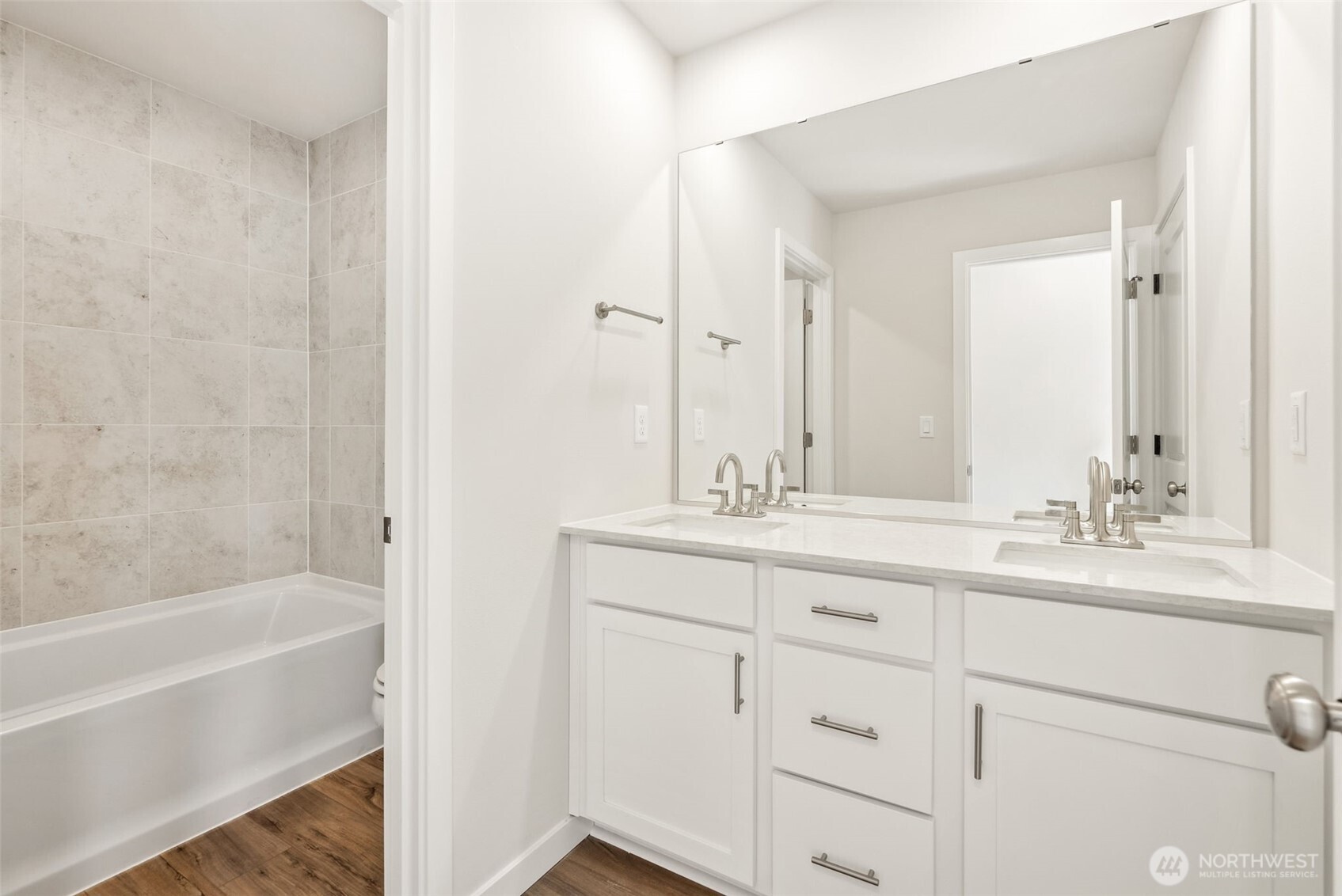 2031 NE Norseman Way Poulsbo WA 98370