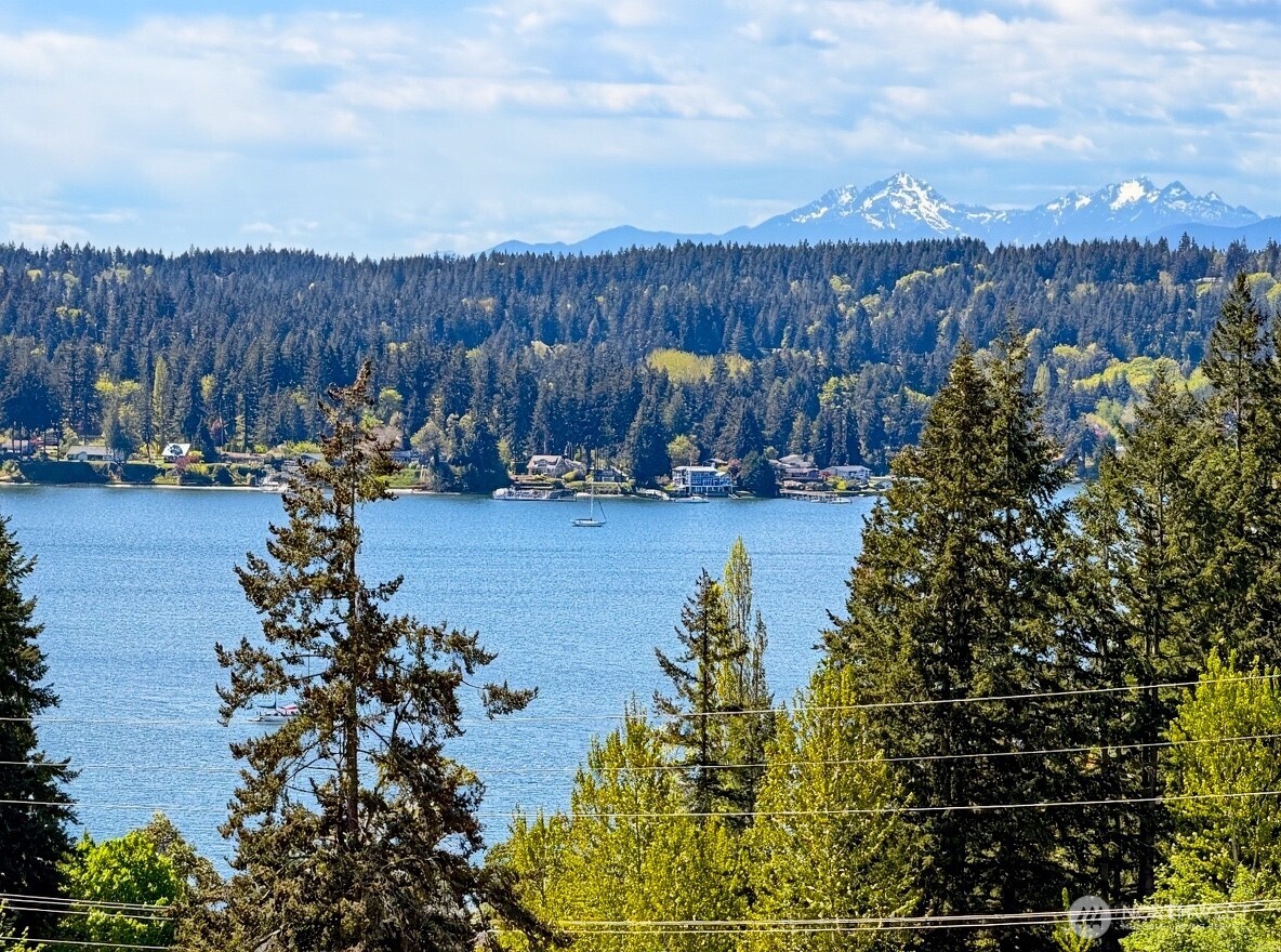 2031 NE Norseman Way Poulsbo WA 98370