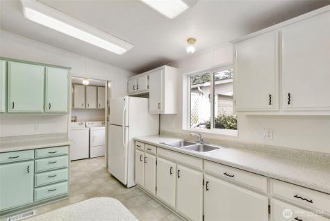 1754 NE Mesford Road Poulsbo WA 98370