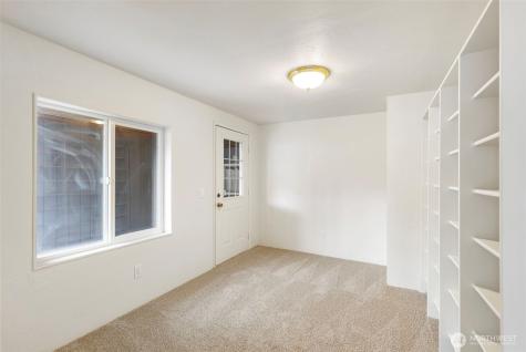 1754 NE Mesford Road Poulsbo WA 98370