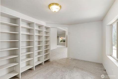 1754 NE Mesford Road Poulsbo WA 98370