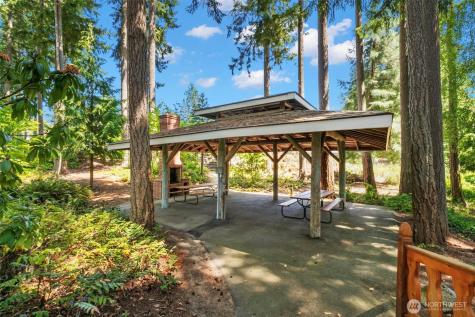 1754 NE Mesford Road Poulsbo WA 98370