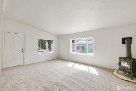1754 NE Mesford Road Poulsbo WA 98370