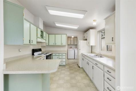 1754 NE Mesford Road Poulsbo WA 98370