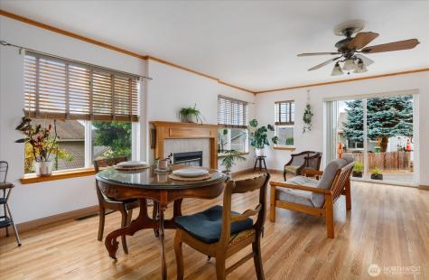 1875 SW Sunnyside Avenue Oak Harbor WA 98277