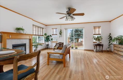 1875 SW Sunnyside Avenue Oak Harbor WA 98277