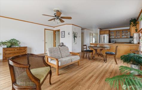 1875 SW Sunnyside Avenue Oak Harbor WA 98277