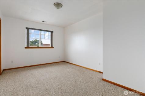 1875 SW Sunnyside Avenue Oak Harbor WA 98277