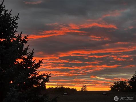 1875 SW Sunnyside Avenue Oak Harbor WA 98277