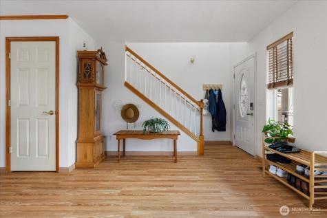 1875 SW Sunnyside Avenue Oak Harbor WA 98277