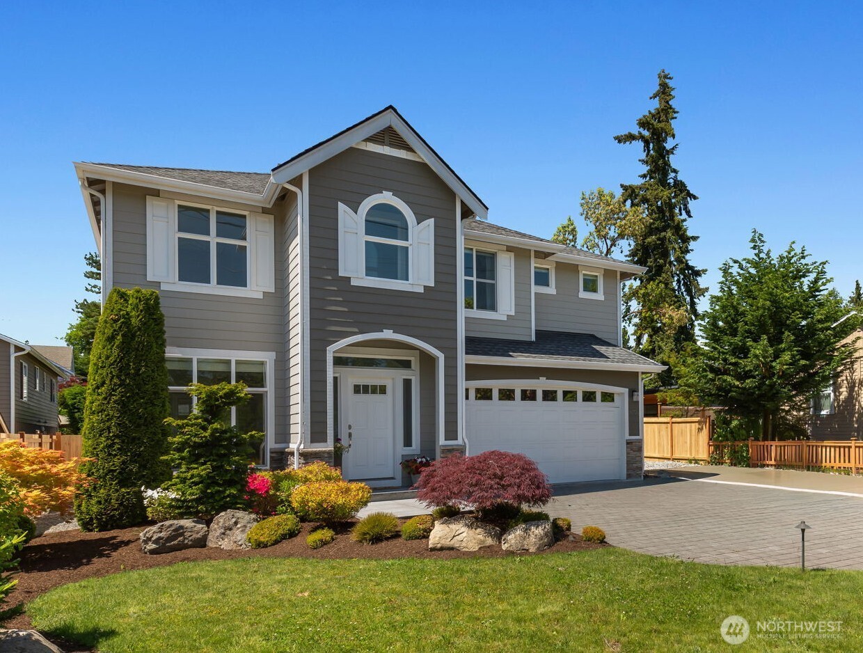 16721 8th Avenue NE Shoreline WA 98155