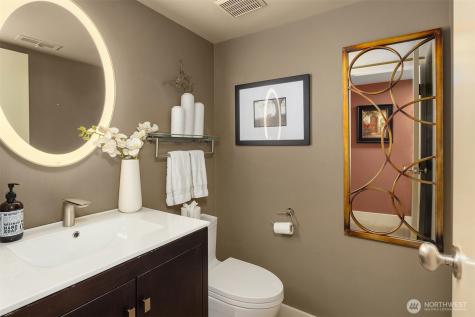 25137 SE Mirrormont Place Issaquah WA 98027