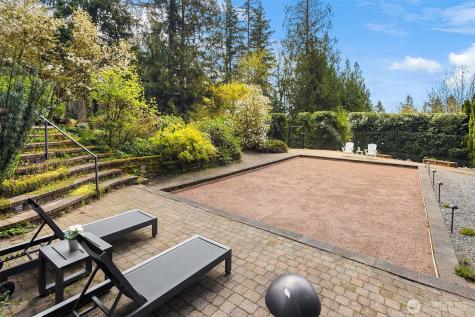 25137 SE Mirrormont Place Issaquah WA 98027