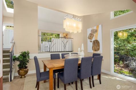 25137 SE Mirrormont Place Issaquah WA 98027