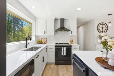 21437 SE 232nd Street Maple Valley WA 98038