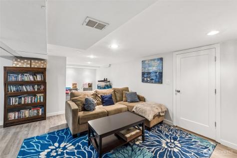 9417 44th Place NE Seattle WA 98115