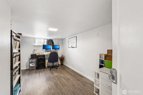 9417 44th Place NE Seattle WA 98115
