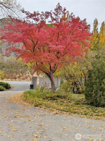 33364 97 Highway Oroville WA 98844