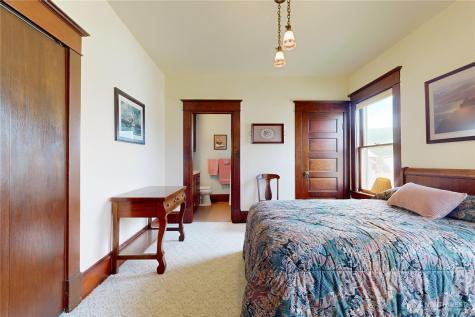 633 Lower Hogeye Road Waitsburg WA 99361