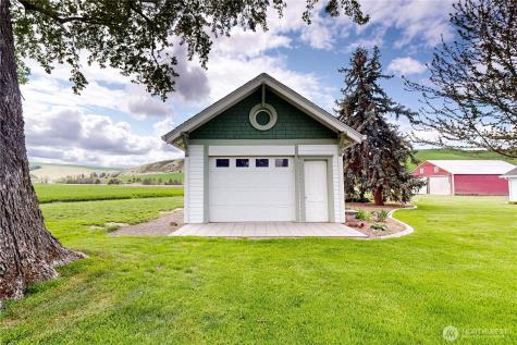 633 Lower Hogeye Road Waitsburg WA 99361