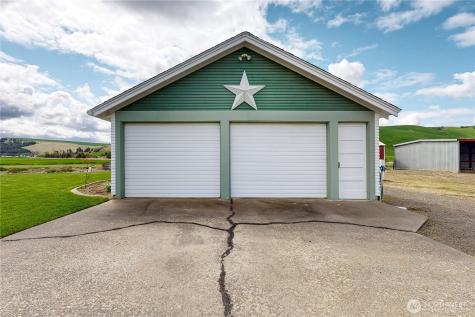 633 Lower Hogeye Road Waitsburg WA 99361